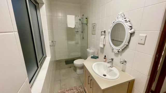 WhatsApp Image 2024-12-10 at 21.34.19 (1)